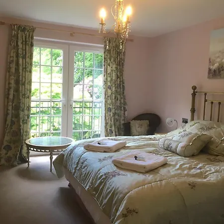 The Waterwheel 4*